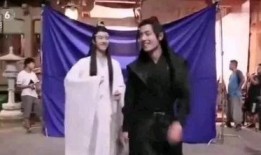 女主持爆料肖战是谁啊视频,女主持爆料背后的惊人真相